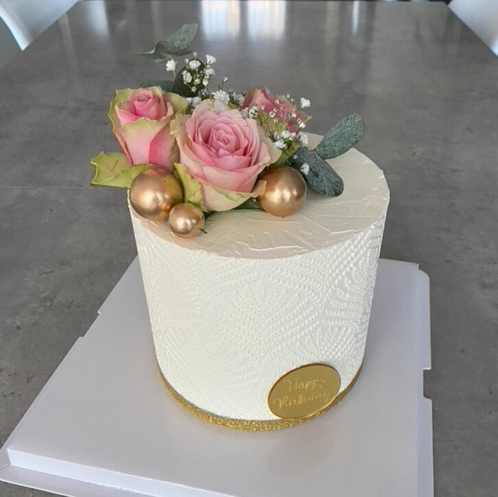 Layer cake d'anniversaire (12 parts)